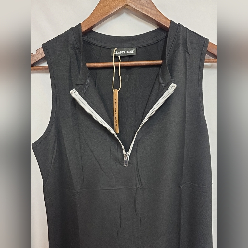 Black Sleeveless Quarter Zip Top Size Medium